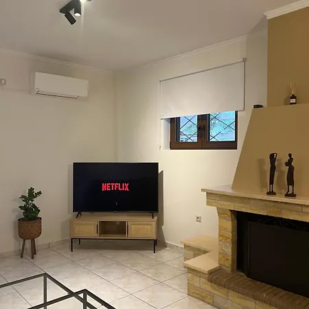 Διαμέρισμα Cozy Garden House