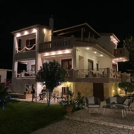 Διαμέρισμα Cozy Garden House *
